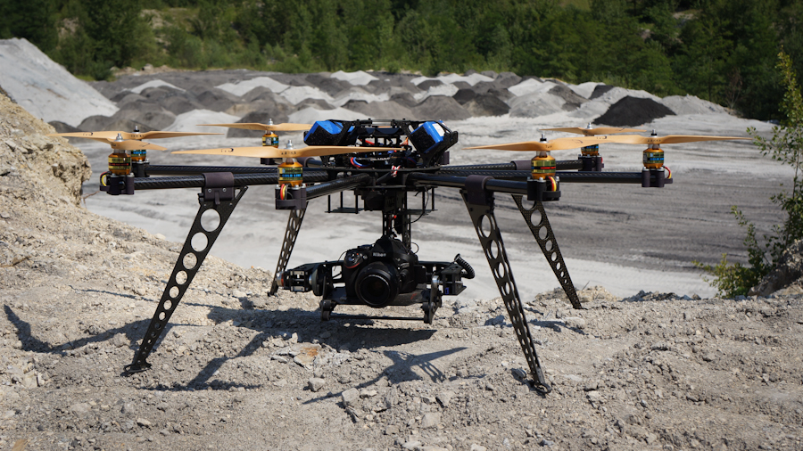 QTOx8 drone